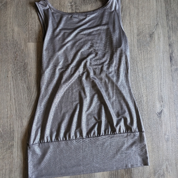 Alano XS Sparkly Gray Blouse Tank - Picture 3 of 3